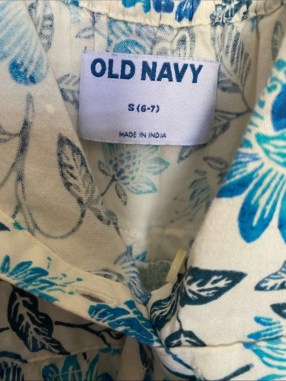 Old Navy lightweight white